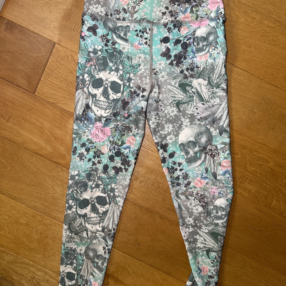 Evolution and Creation skull floral Gray and Green Leggings with Stretchy Fit - Picture 4 of 6